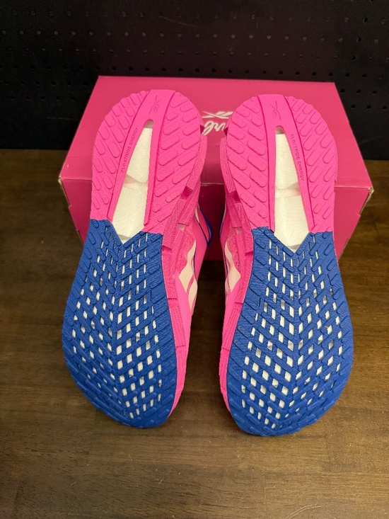 New W/ Box! Men\'s Reebok Barbie x FloatZig 1 \'Dream Gap Project\' Pink Sneakers main image 4